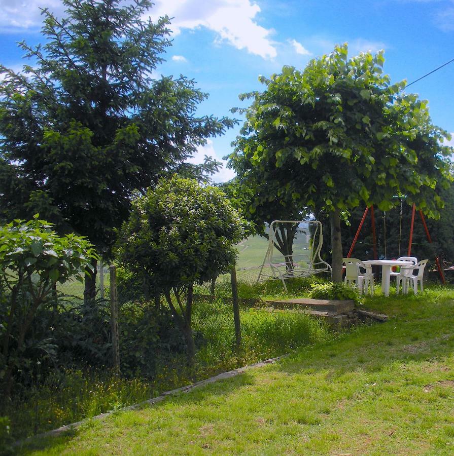 Cascina Tra I Vigneti A Nizza Monferrato Villa Exterior photo